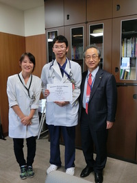 永廣病院長、東感染制御副部長、Robert Zheng先生と。